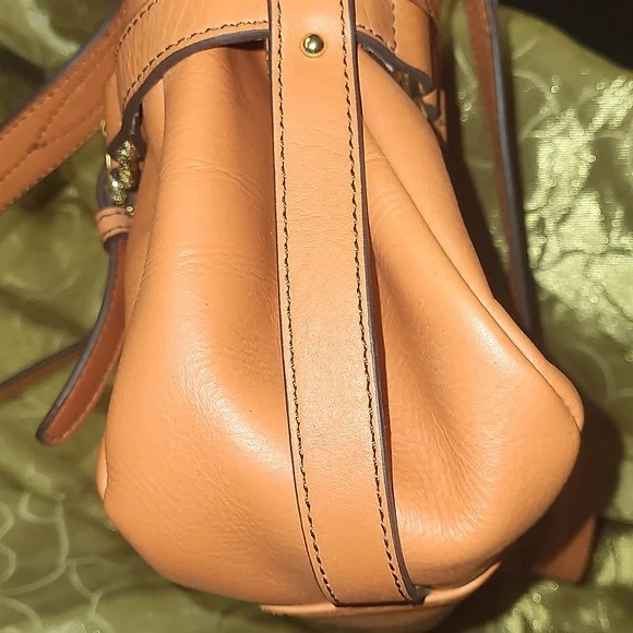 🛍Beautiful! Etienne Aigner Bag- New without Tags🛍